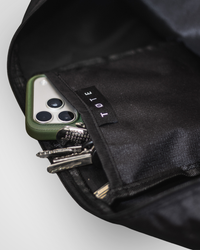 FIN Carry | Black
