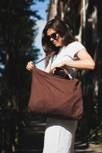 Brown TØTE Bag | Stitched