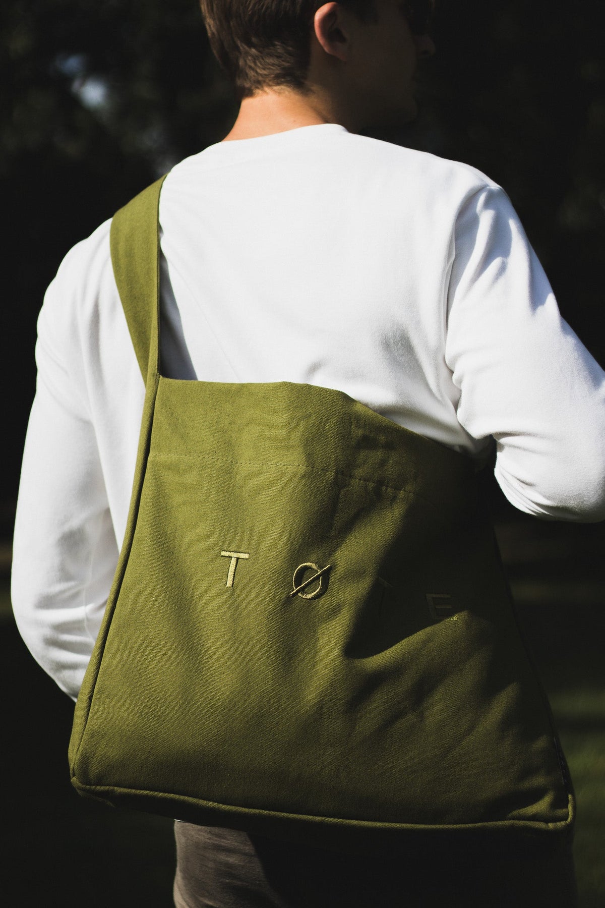 Wide-Strap TØTE Bag | Khaki Green