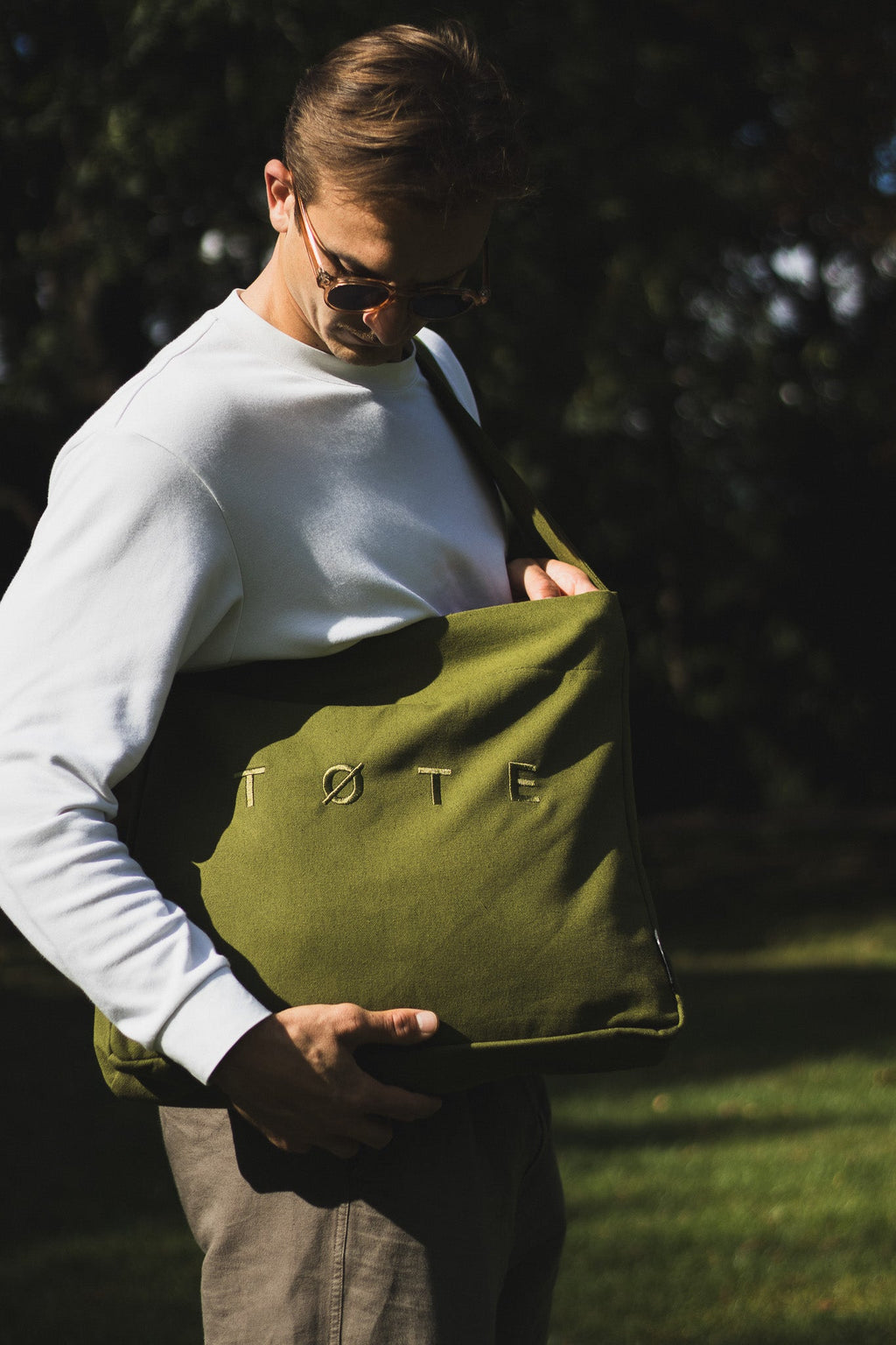 Wide-Strap TØTE Bag | Khaki Green