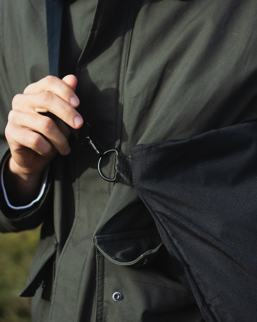 FIN Carry | Black
