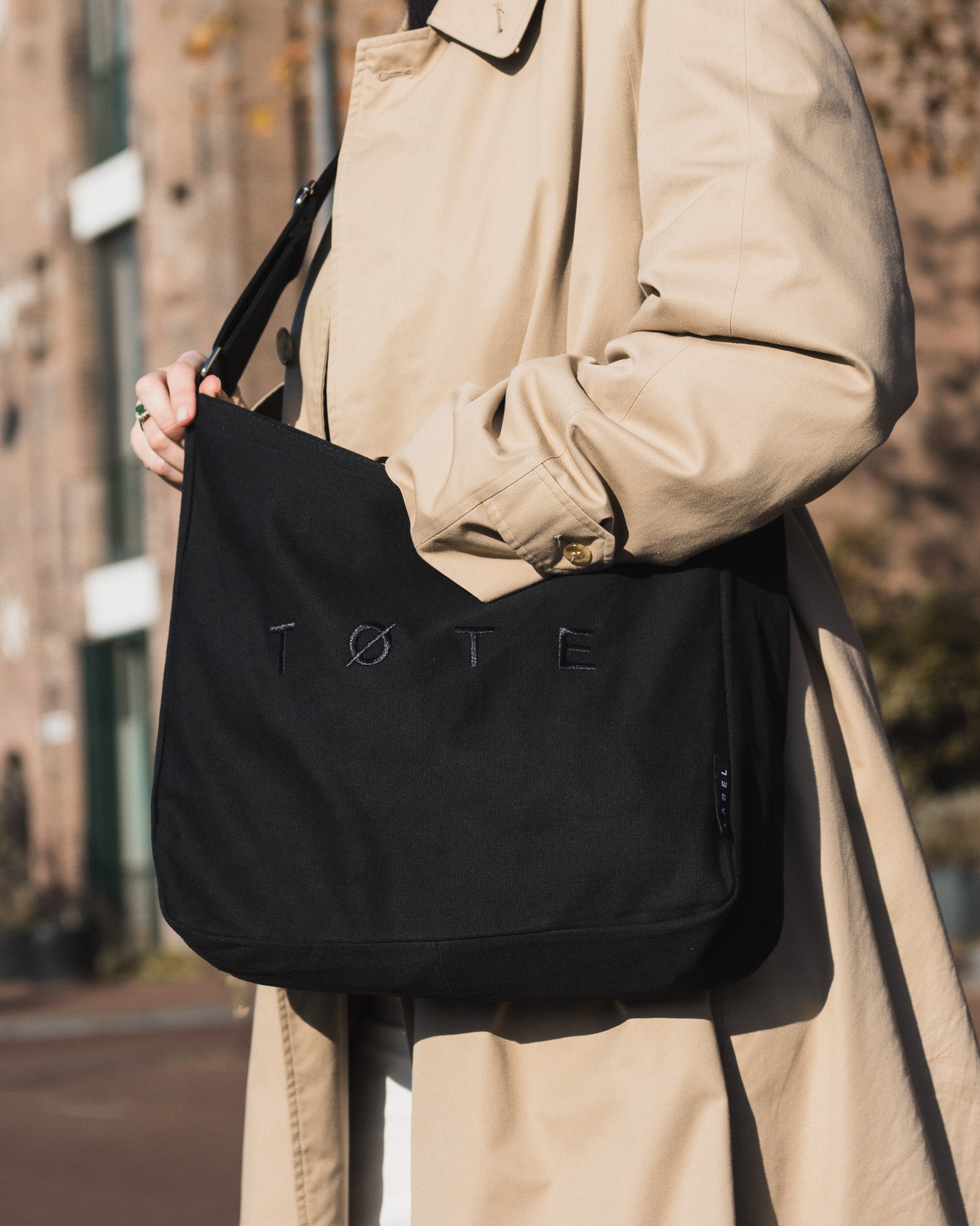 ALTA | Black