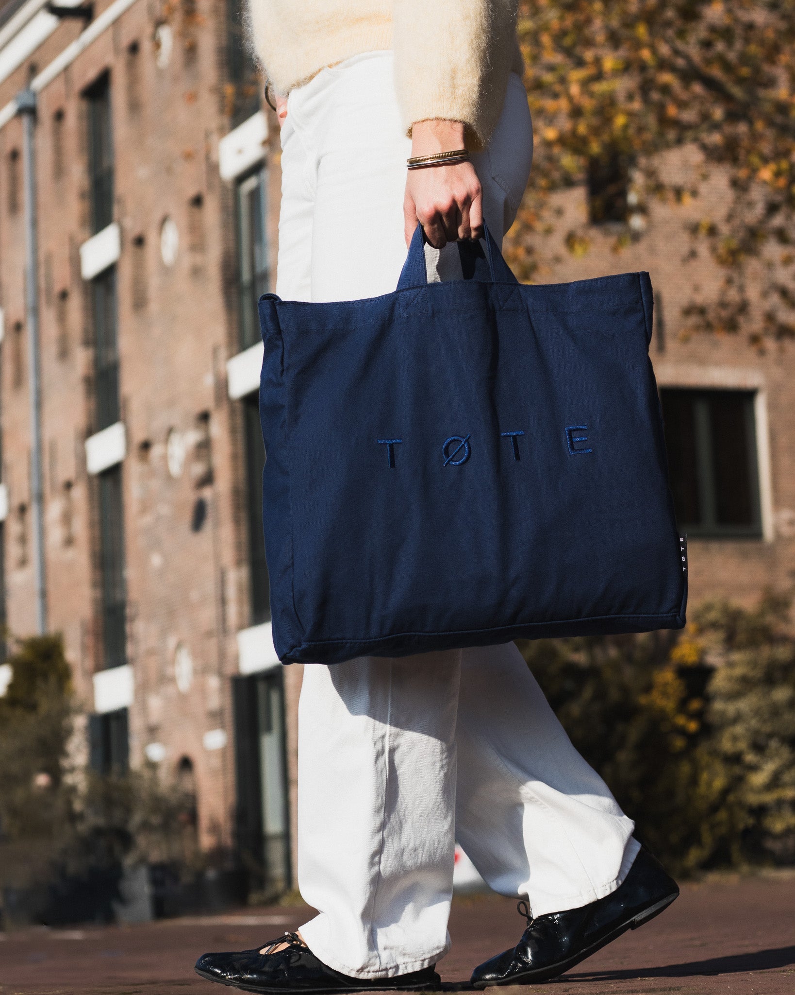 Navy Blue TØTE Bag | Stitched