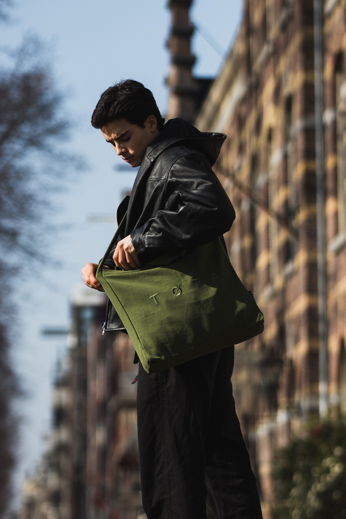 Khaki Green TØTE Bag | Stitched