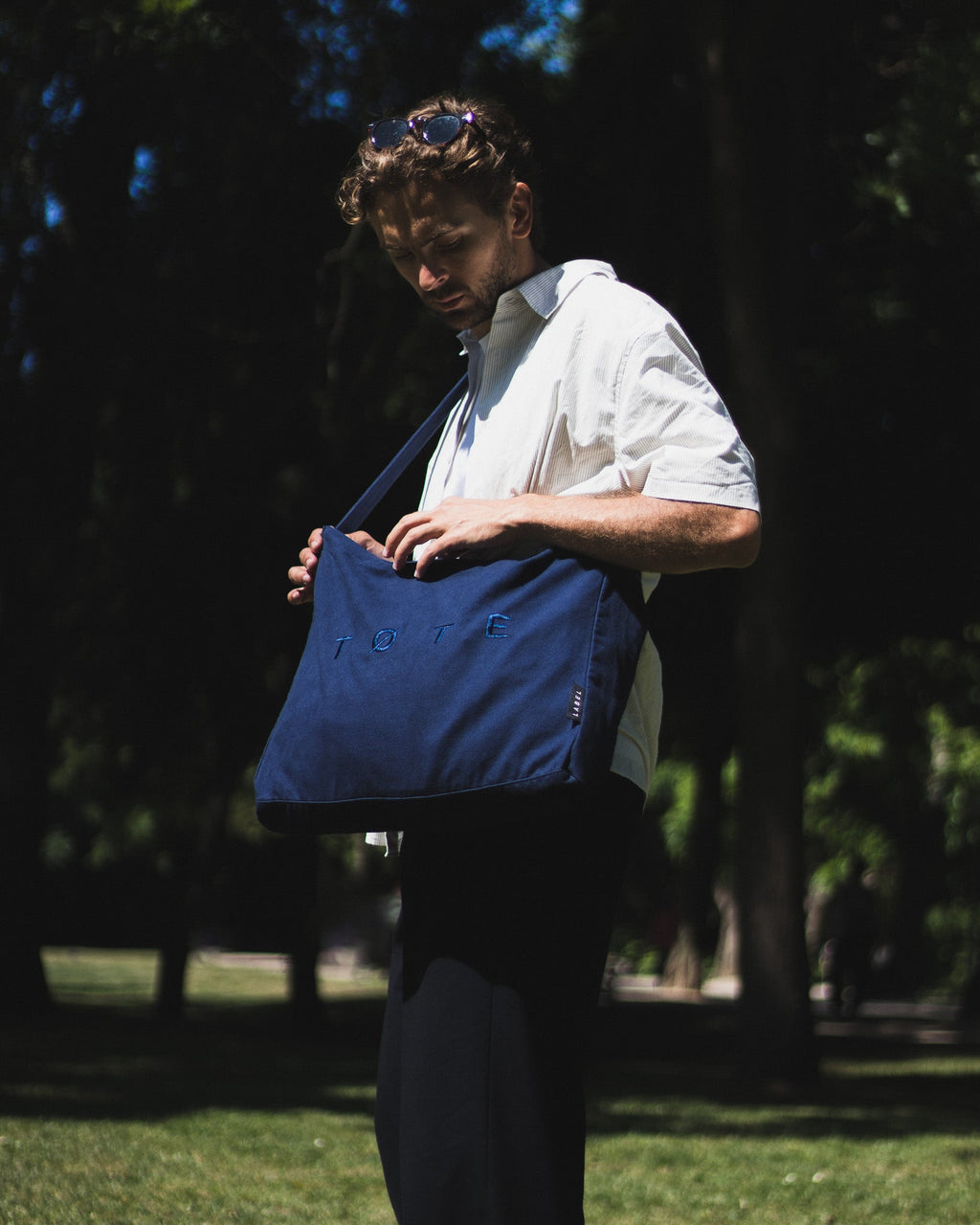 Navy Blue TØTE Bag | Stitched